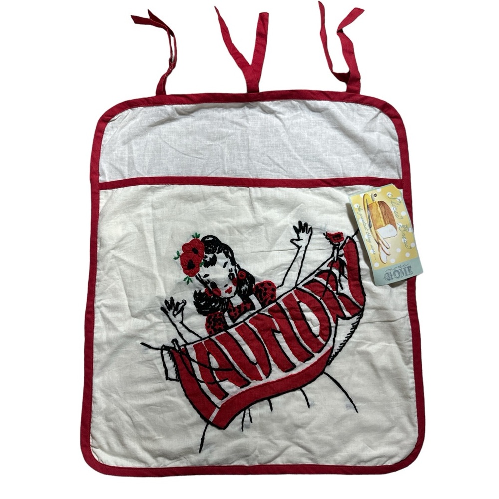 Vintage Whimsical Señorita Laundry Dress Needlepoint Clothespin Bag Holder